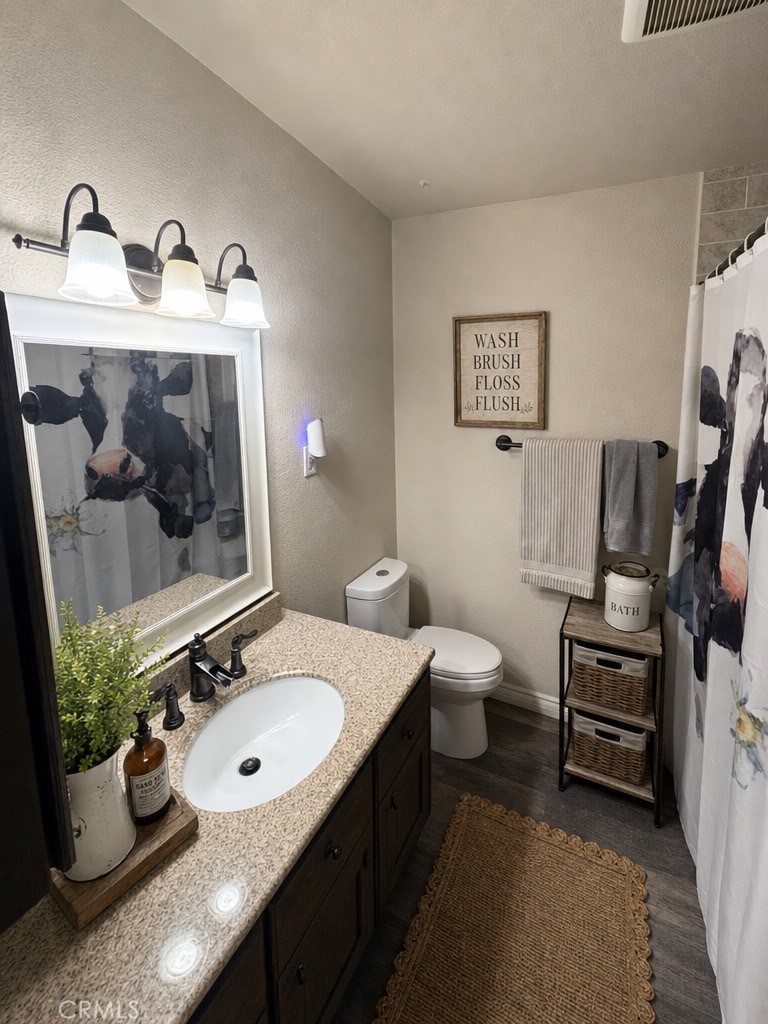 https://media.crmls.org/medias/96b3f8bc-34c2-4c88-b9c2-cff4cb3274cf.jpg?preset=X-Large
