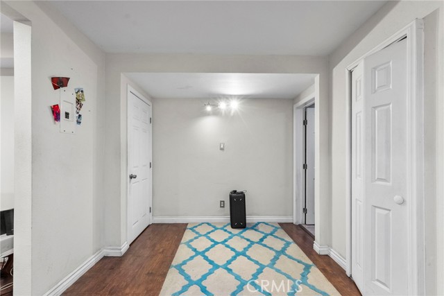 Detail Gallery Image 8 of 32 For 2619 Trinity St, Los Angeles,  CA 90011 - – Beds | – Baths