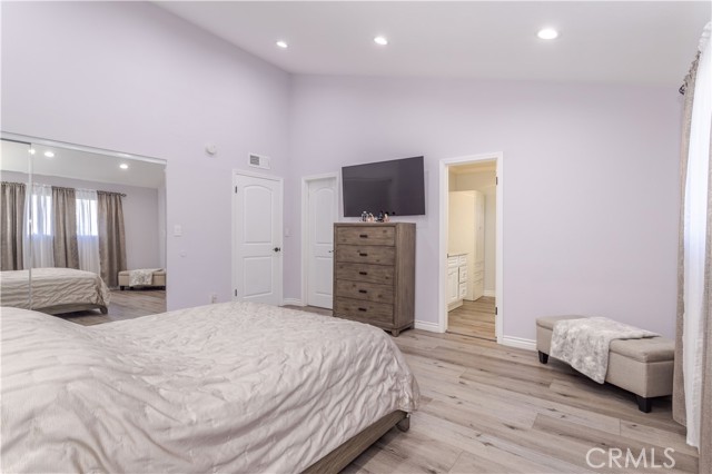 Detail Gallery Image 25 of 53 For 18425 Saticoy St #9,  Reseda,  CA 91335 - 3 Beds | 2/1 Baths