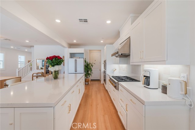 Detail Gallery Image 13 of 49 For 9672 Dawning Dr, Huntington Beach,  CA 92646 - 5 Beds | 4/1 Baths