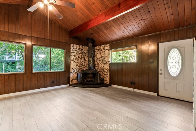 Detail Gallery Image 7 of 33 For 14109 Meadow, Lytle Creek,  CA 92358 - 2 Beds | 1 Baths