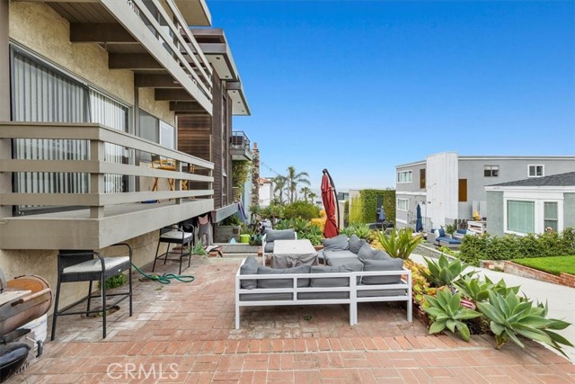Detail Gallery Image 3 of 64 For 224 35th St, Manhattan Beach,  CA 90266 - 6 Beds | 6 Baths