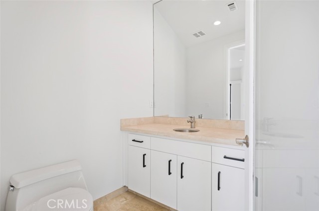 Detail Gallery Image 28 of 45 For 648 Mystic Vw, Laguna Beach,  CA 92651 - 5 Beds | 3/2 Baths