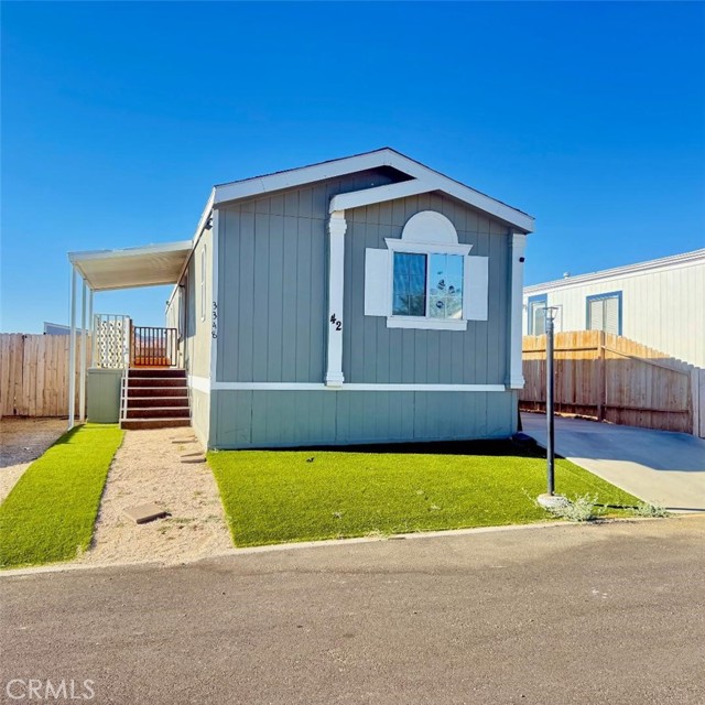 3348 Fremont Avenue, Mojave CA: https://media.crmls.org/medias/96b7c0d3-01be-4afa-b302-c71f2df7c0b6.jpg