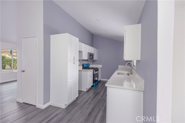 Detail Gallery Image 9 of 22 For 12685 Kitching, Moreno Valley,  CA 92553 - 4 Beds | 2 Baths