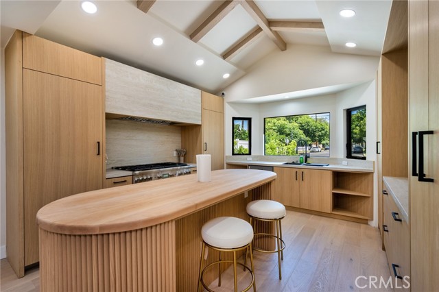 4 Bed Home for Sale in Sherman Oaks, California