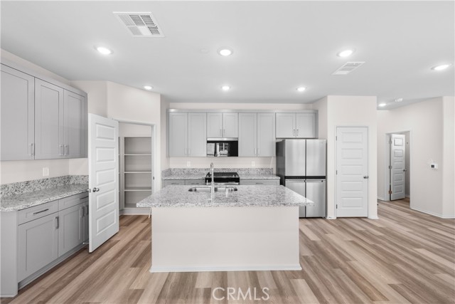 28577 Via Roble, Temecula CA: https://media.crmls.org/medias/96b8c39f-063b-494e-983e-a5244f10bf65.jpg