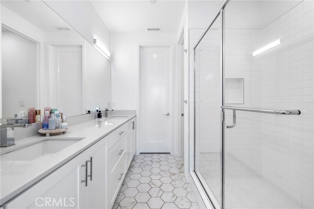 Detail Gallery Image 25 of 67 For 162 Placemark, Irvine,  CA 92614 - 3 Beds | 3/1 Baths