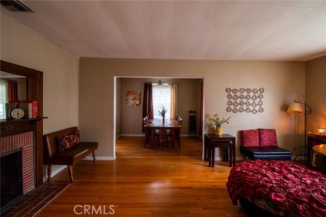 Detail Gallery Image 7 of 19 For 2484 Hanning Ave, Altadena,  CA 91001 - 4 Beds | 2 Baths
