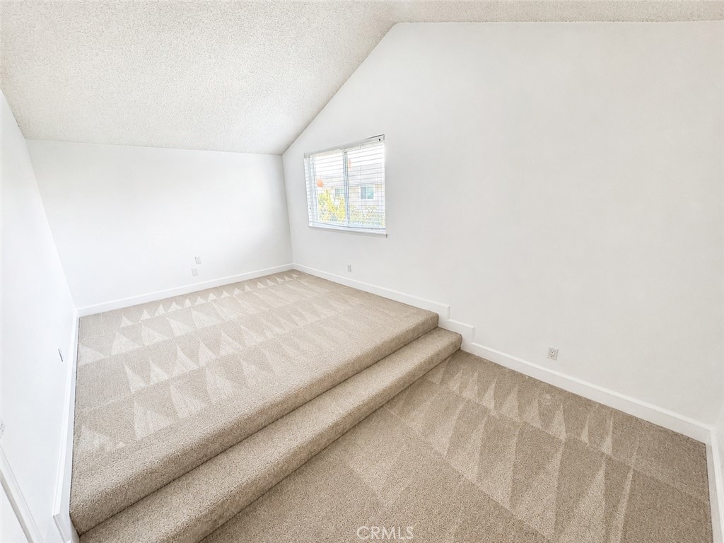 https://media.crmls.org/medias/96ba98d5-dfda-4c99-b273-458dc55c24a1.jpg?preset=X-Large