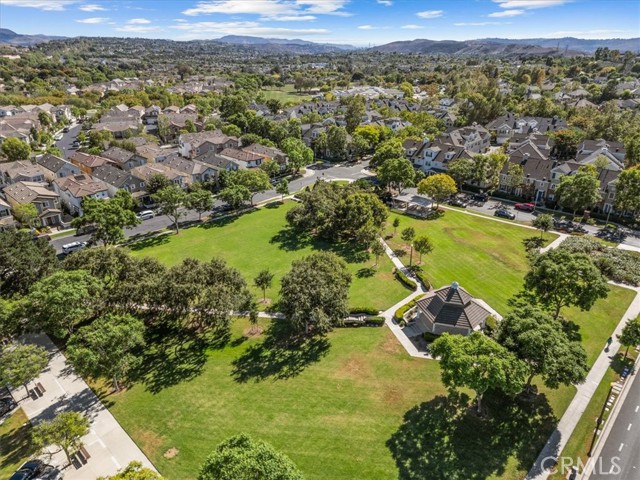 28 Albany, Ladera Ranch CA: https://media.crmls.org/medias/96bbf21a-67d0-470d-b0ba-69b59abbfbe9.jpg