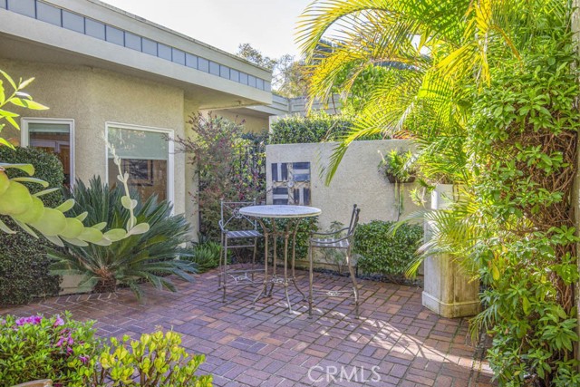 Detail Gallery Image 4 of 44 For 5544 Rayo Del Sol #B,  Laguna Woods,  CA 92637 - 3 Beds | 2 Baths