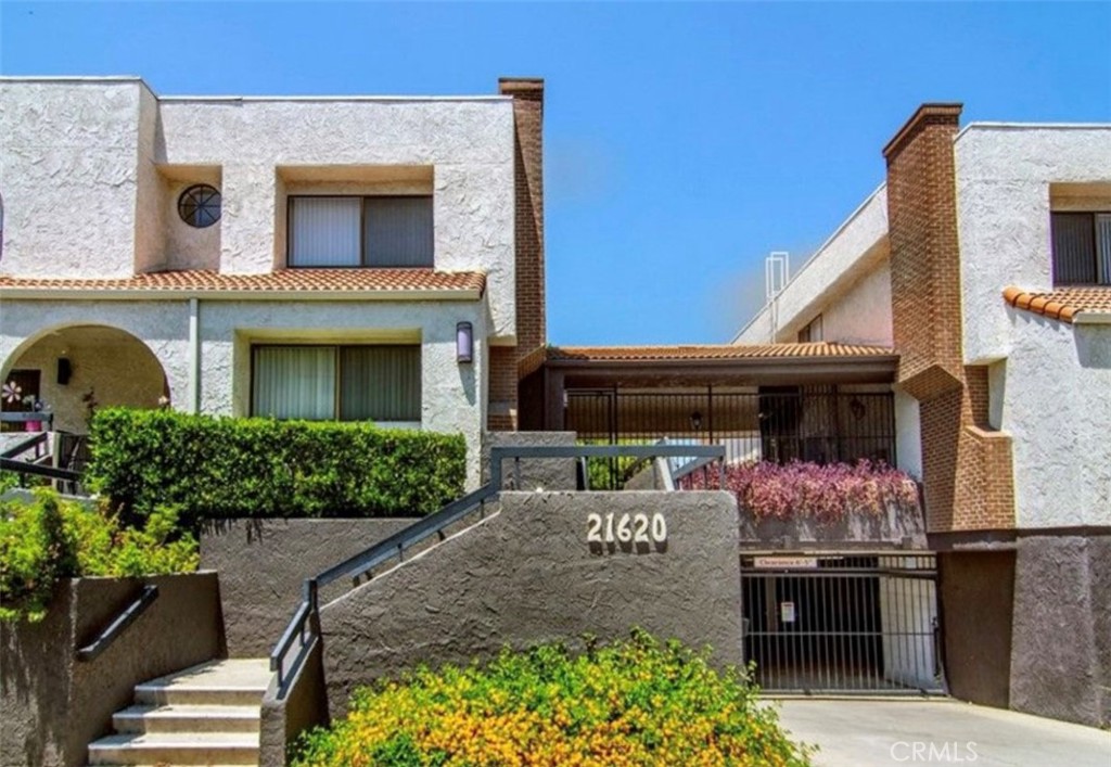 21620 Burbank Boulevard #22