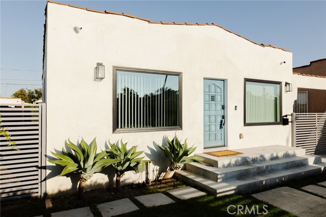 Detail Gallery Image 3 of 57 For 6418 3rd Ave, Los Angeles,  CA 90043 - 3 Beds | 2 Baths
