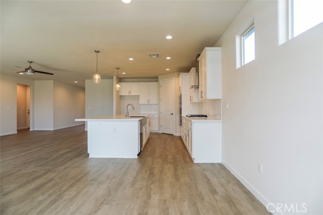 Detail Gallery Image 17 of 43 For 11001 Arundel, Bakersfield,  CA 93311 - 4 Beds | 2/1 Baths