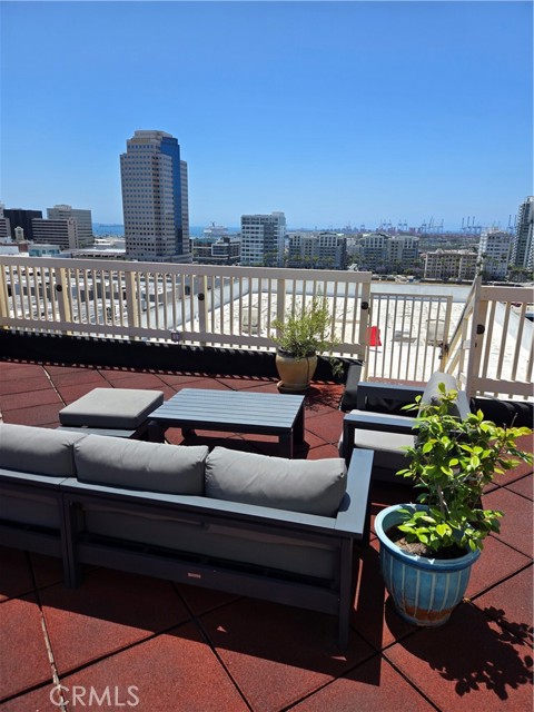 Detail Gallery Image 28 of 34 For 315 W 3rd St #1003,  Long Beach,  CA 90802 - 1 Beds | 1 Baths