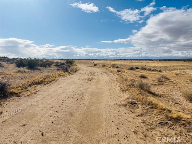 0 Hinkley, Hinkley CA: https://media.crmls.org/medias/96c26b52-a7f6-4fb0-a381-0934a5261923.jpg