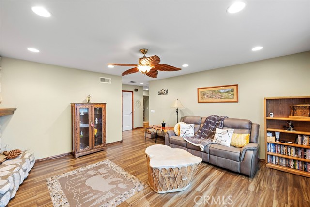 Detail Gallery Image 9 of 35 For 1380 Ponderosa, Brea,  CA 92821 - 4 Beds | 2 Baths