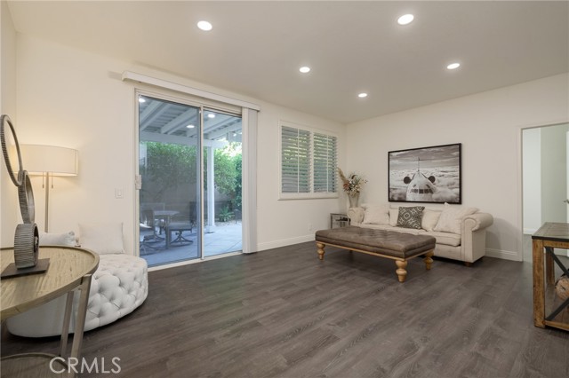 3120 Tara, Costa Mesa CA: https://media.crmls.org/medias/96c3514a-c3f1-4423-8894-99bc9f230c70.jpg