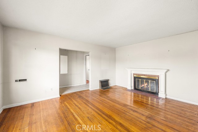 Detail Gallery Image 8 of 41 For 1504 S California Ave, Compton,  CA 90221 - 3 Beds | 2 Baths