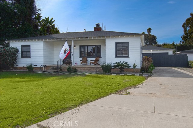 Detail Gallery Image 2 of 25 For 1935 S Nevada St, Oceanside,  CA 92054 - 2 Beds | 1 Baths