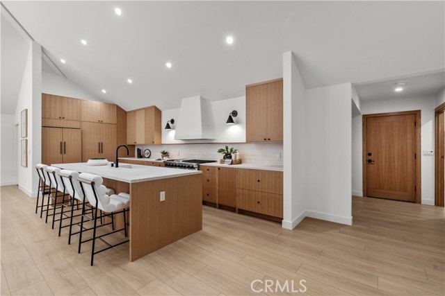 Detail Gallery Image 5 of 14 For 2055 Calvert Ave, Costa Mesa,  CA 92626 - 4 Beds | 4 Baths