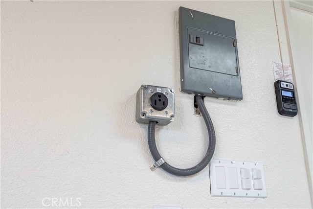 Detail Gallery Image 29 of 33 For 21142 Miramar Ln, Huntington Beach,  CA 92646 - 3 Beds | 2 Baths