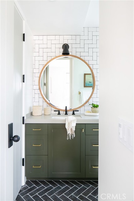 96c5a63c 3df6 43c7 9dc9 41a2019665a2