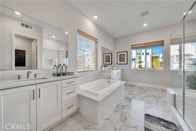 Detail Gallery Image 28 of 38 For 26707 Beartown Ln, Valencia,  CA 91381 - 5 Beds | 4/1 Baths