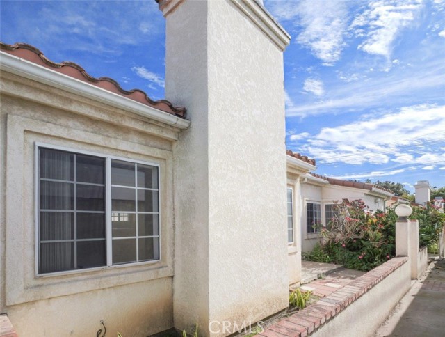 Detail Gallery Image 4 of 20 For 3815 W 190th St, Torrance,  CA 90504 - 3 Beds | 2 Baths