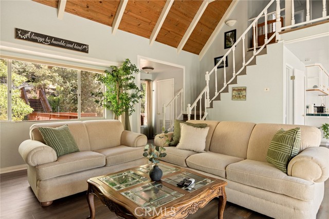 28165 Grenoble, Lake Arrowhead, CA 92352