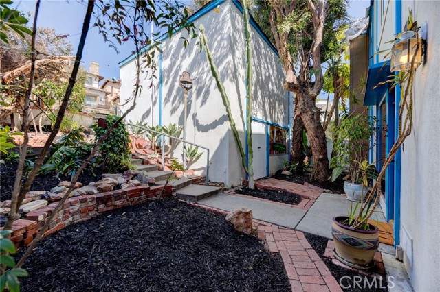 2614 Laurel Avenue, Manhattan Beach, California 90266, 3 Bedrooms Bedrooms, ,3 BathroomsBathrooms,Residential,Sold,Laurel,SB23033813