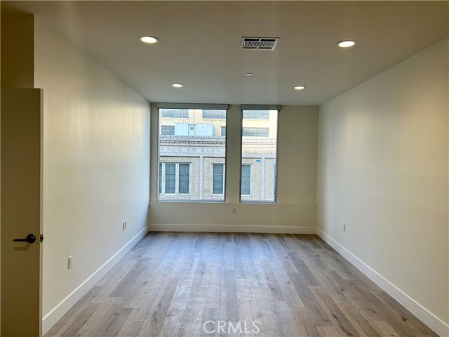 Detail Gallery Image 9 of 17 For 314 6th #504,  Los Angeles,  CA 90014 - 1 Beds | 1/1 Baths