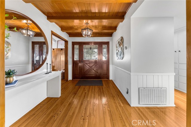 1260 Oakhaven Lane, Arcadia CA: https://media.crmls.org/medias/96c94ca6-6bcf-4e91-9ee0-862fe7ad2448.jpg