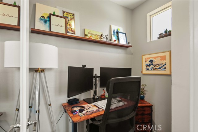 Detail Gallery Image 16 of 28 For 26957 Winding Trail Ct, Valencia,  CA 91381 - 3 Beds | 2 Baths