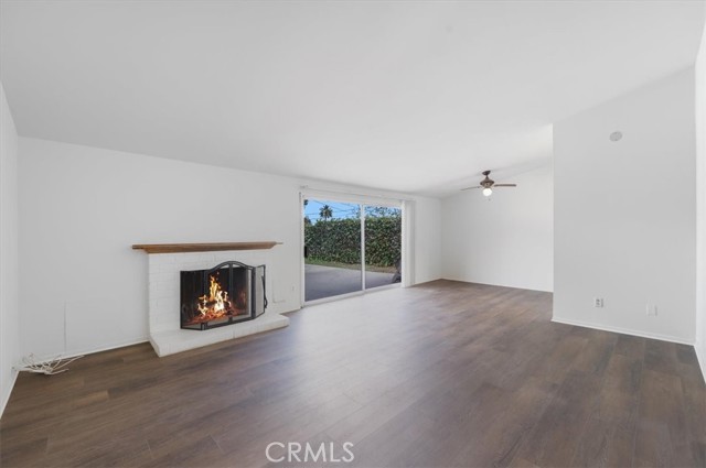 Detail Gallery Image 4 of 15 For 20447 Oxnard St, Woodland Hills,  CA 91367 - 3 Beds | 2 Baths