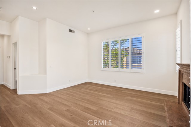 1501 Reggio Aisle, Irvine CA: https://media.crmls.org/medias/96cb9681-8cd0-4732-afba-31949ec08649.jpg