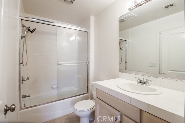 Detail Gallery Image 28 of 46 For 7132 Farralone Ave #207,  Canoga Park,  CA 91303 - 3 Beds | 2/1 Baths