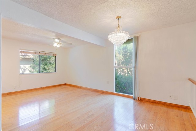 Detail Gallery Image 10 of 38 For 9000 Vanalden Ave #117,  Northridge,  CA 91324 - 3 Beds | 3 Baths