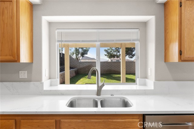 Detail Gallery Image 16 of 50 For 30465 Avenida Palmera, Homeland,  CA 92548 - 4 Beds | 3 Baths