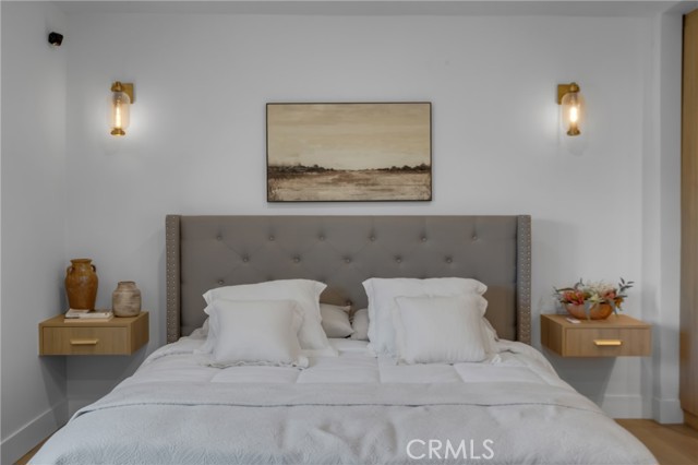 6129 W 83rd Place, Los Angeles CA: https://media.crmls.org/medias/96cd4c9e-fe5e-41f5-8f90-73b82b902783.jpg