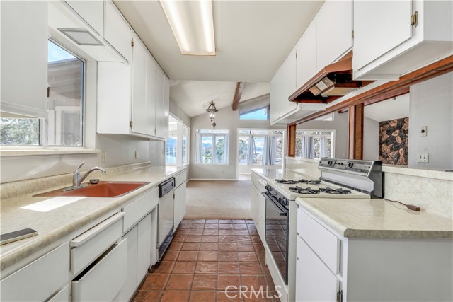 Detail Gallery Image 18 of 58 For 9085 Leila Dr, Glenhaven,  CA 95443 - 3 Beds | 2 Baths