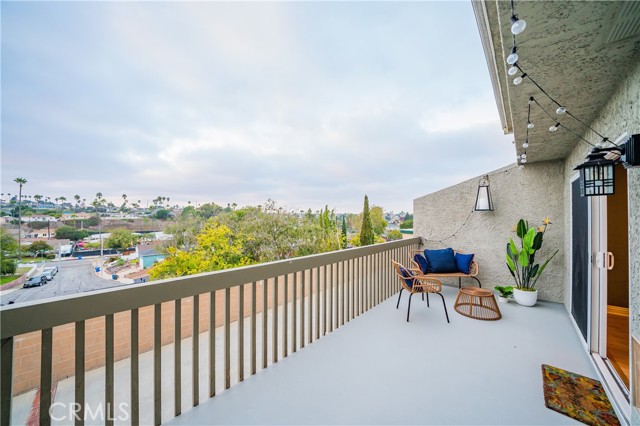 609 Meyer Lane, Redondo Beach, California 90278, 2 Bedrooms Bedrooms, ,1 BathroomBathrooms,Residential,Sold,Meyer,SB21203069