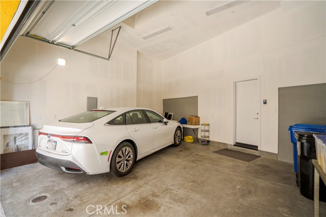 1029 White Knoll Drive, Los Angeles CA: https://media.crmls.org/medias/96cd80e0-a7ce-4b07-9da9-7a543b7c215b.jpg