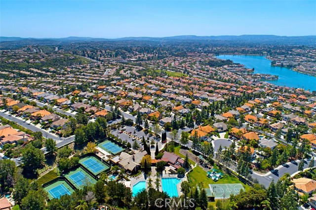 Detail Gallery Image 20 of 47 For 22401 Bayberry, Mission Viejo,  CA 92692 - 4 Beds | 3 Baths