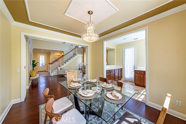 Detail Gallery Image 11 of 62 For 17730 Wren Dr, Canyon Country,  CA 91387 - 5 Beds | 3 Baths