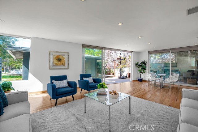 Detail Gallery Image 24 of 31 For 701 Hillcrest, El Segundo,  CA 90245 - 5 Beds | 2 Baths