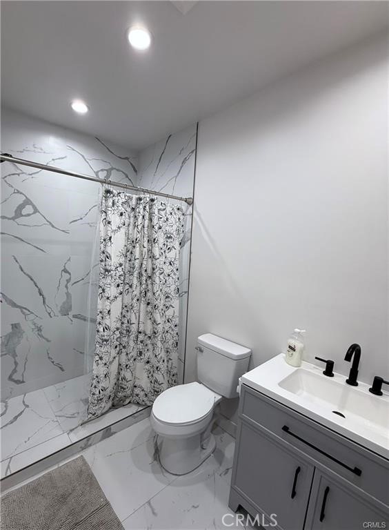 10007 Amestoy Avenue, Northridge CA: https://media.crmls.org/medias/96ce96a6-0f69-4744-84d6-a2f423e32b2a.jpg