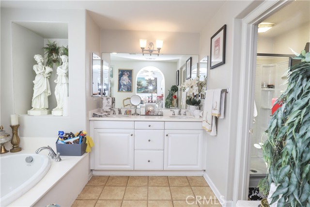 Detail Gallery Image 7 of 23 For 4441 Owens St #102,  Corona,  CA 92883 - 2 Beds | 2/1 Baths