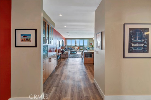 Detail Gallery Image 4 of 46 For 714 Cliff Drive, Laguna Beach,  CA 92651 - 2 Beds | 2 Baths